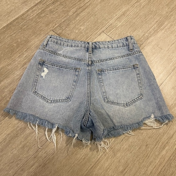 Vervet Distressed High Rise Women's Shorts - Picture 6 of 7